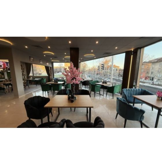 MONTIK drinks & foods and kids zone